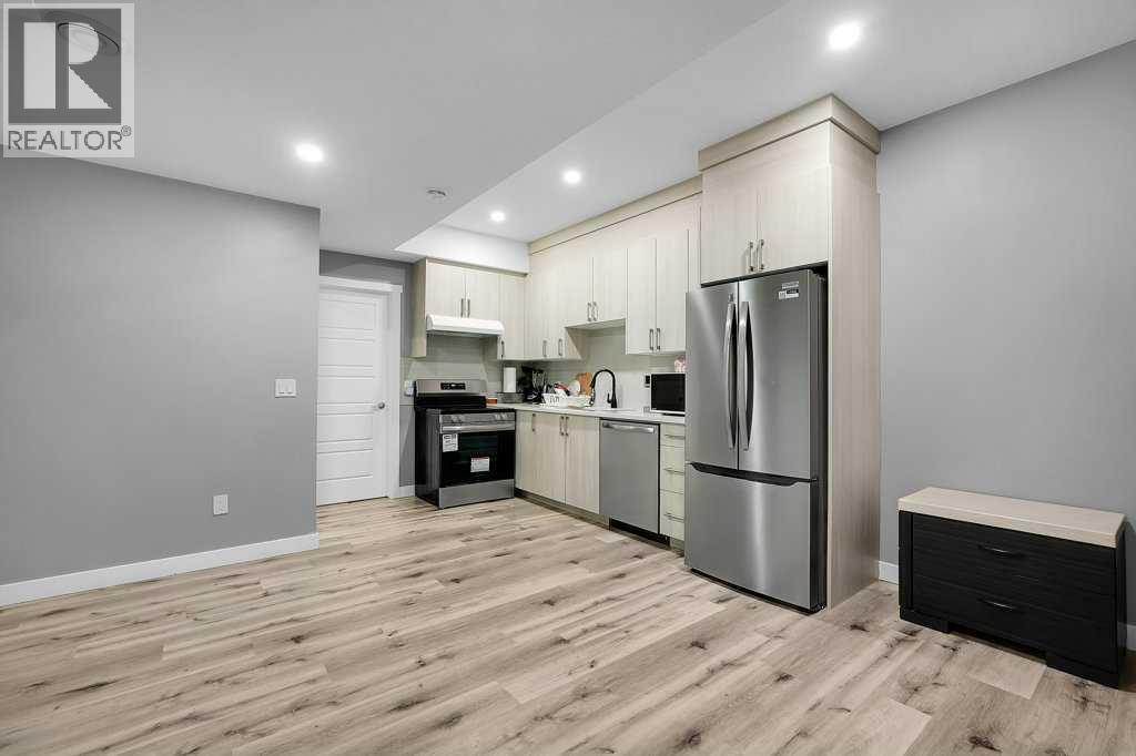 20 Amblefield Avenue NW - 32