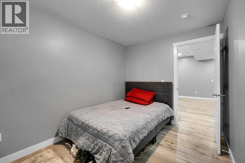 20 Amblefield Avenue NW - 36