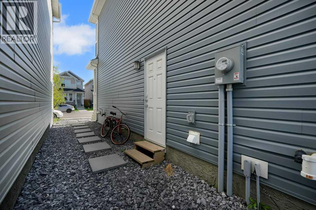 20 Amblefield Avenue NW - 38