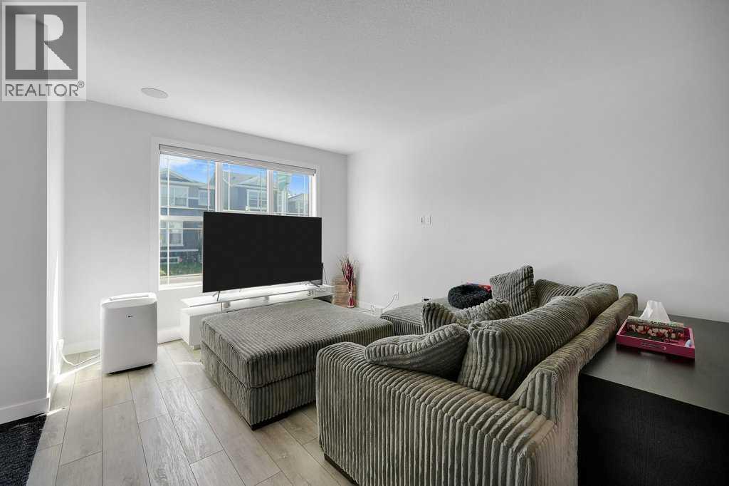 20 Amblefield Avenue NW - 9