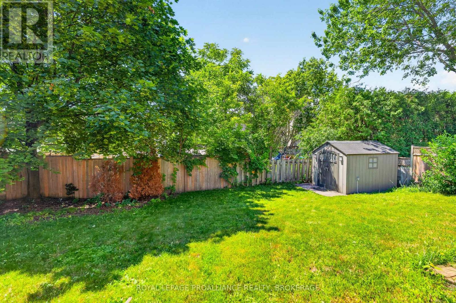 24 BALMORAL COURT - Image 44