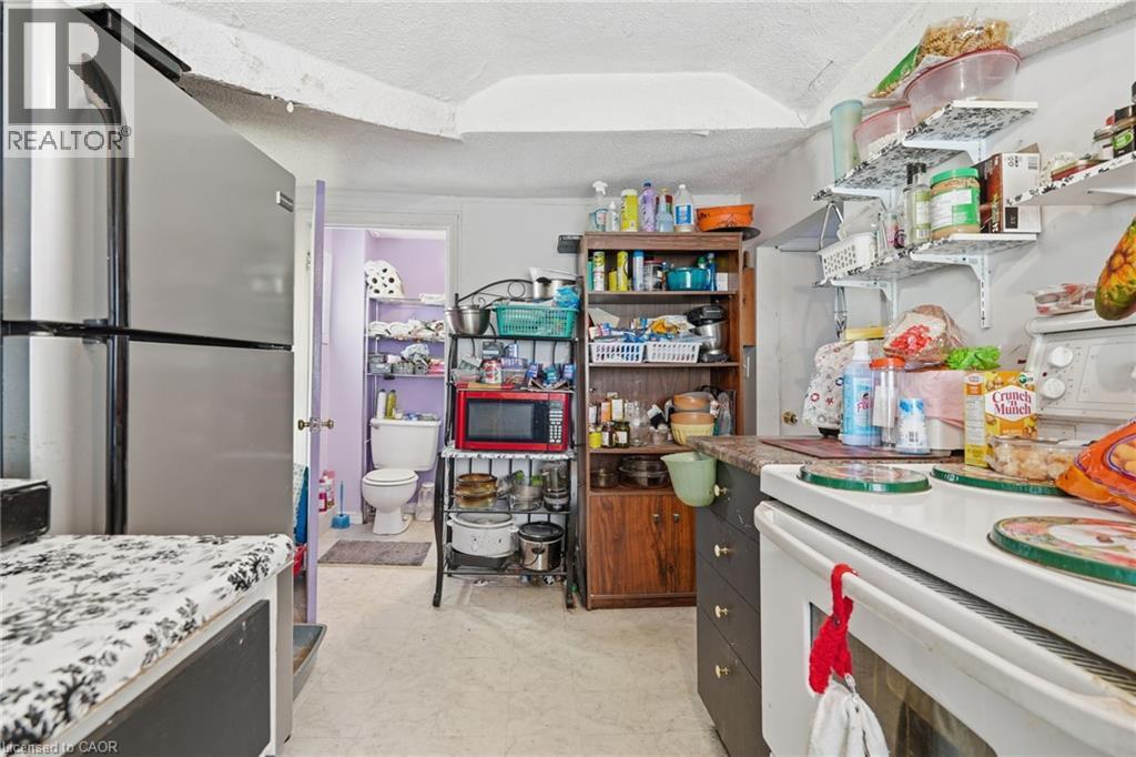56 WELLAND Avenue - Image 8