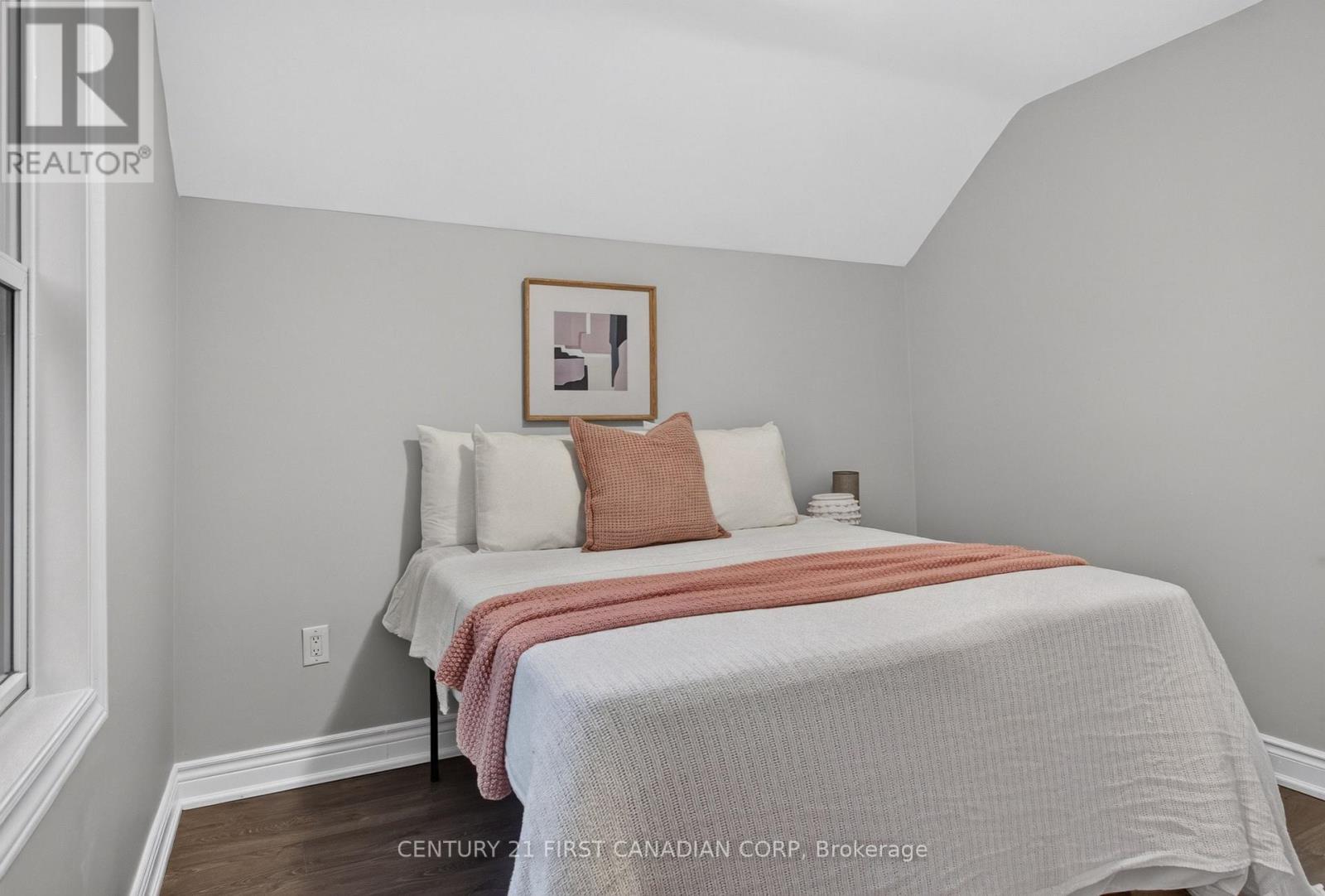 384 WHARNCLIFFE ROAD S - 19