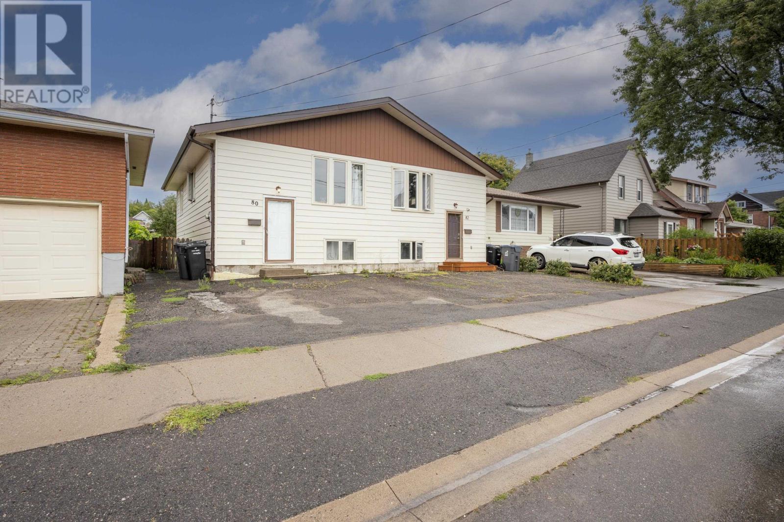80 Peter ST - 35