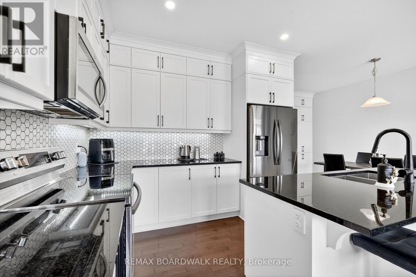 2 DUNCANVILLE STREET - Image 12