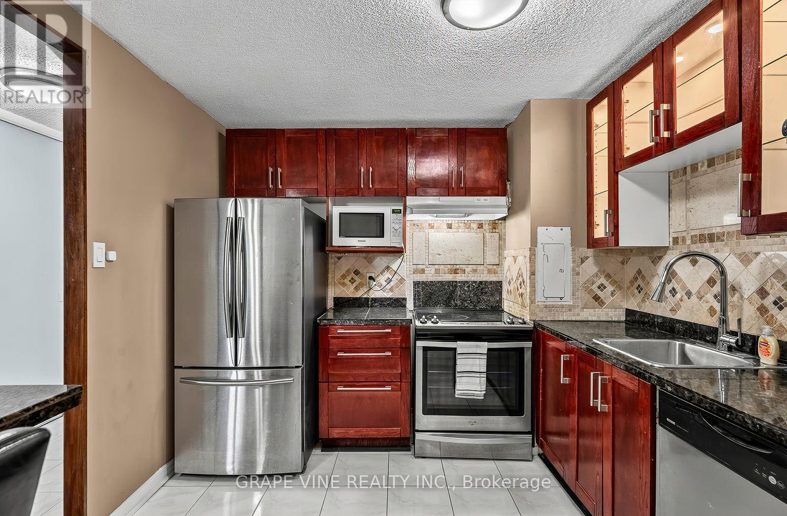 #504 2951 RIVERSIDE DRIVE - Image 10