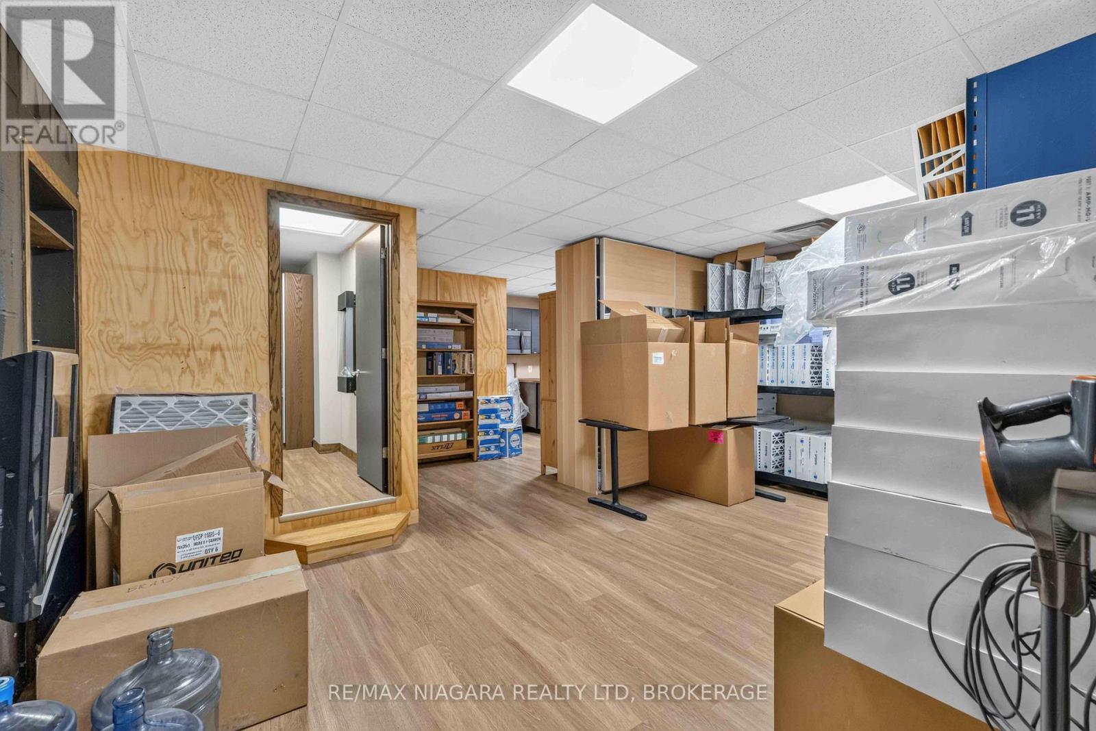 2517 First St Louth Street — photo 18