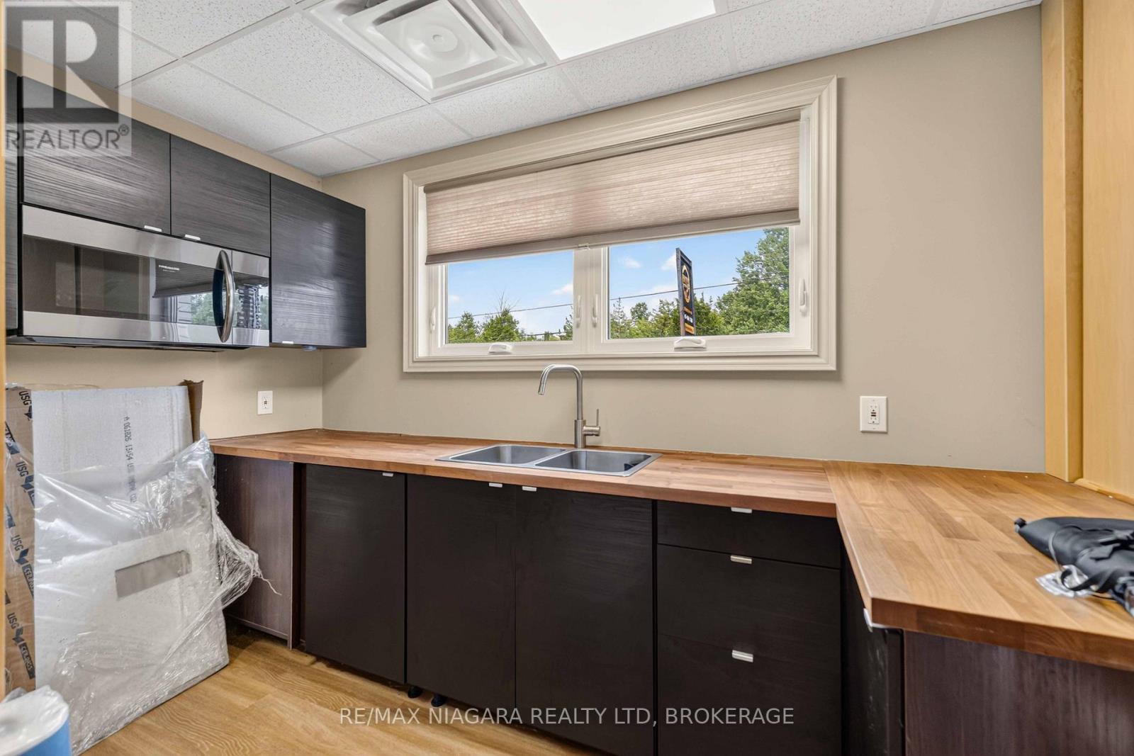 2517 First St Louth Street — photo 21