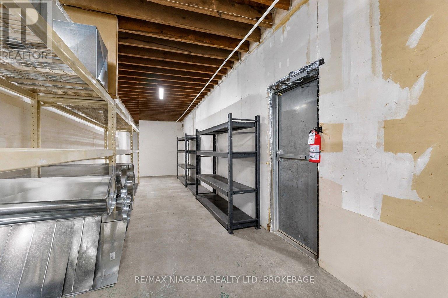 2517 First St Louth Street — photo 32