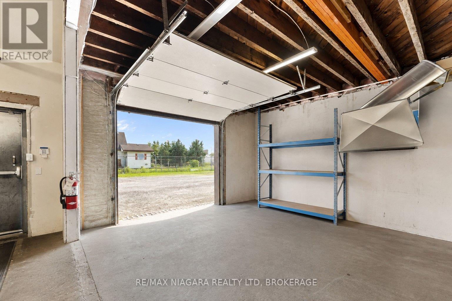2517 First St Louth Street — photo 35