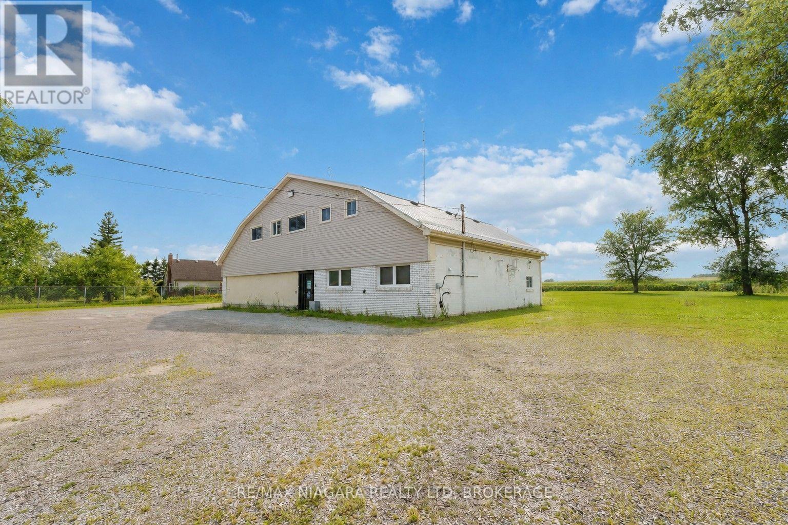 2517 First St Louth Street, St. Catharines (Rural Eighth), Ontario, L2R6P7, St. Catharines (Rural Eighth), Ontario — photo 5 of 5