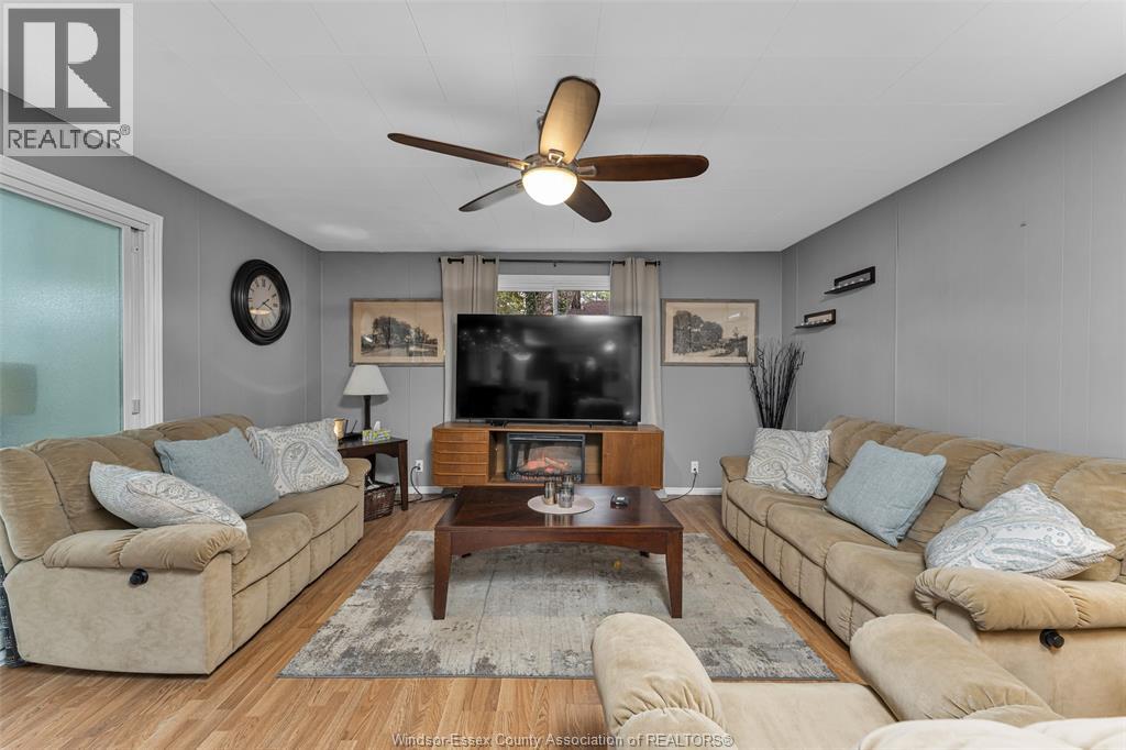351 SUPERIOR STREET - Image 17