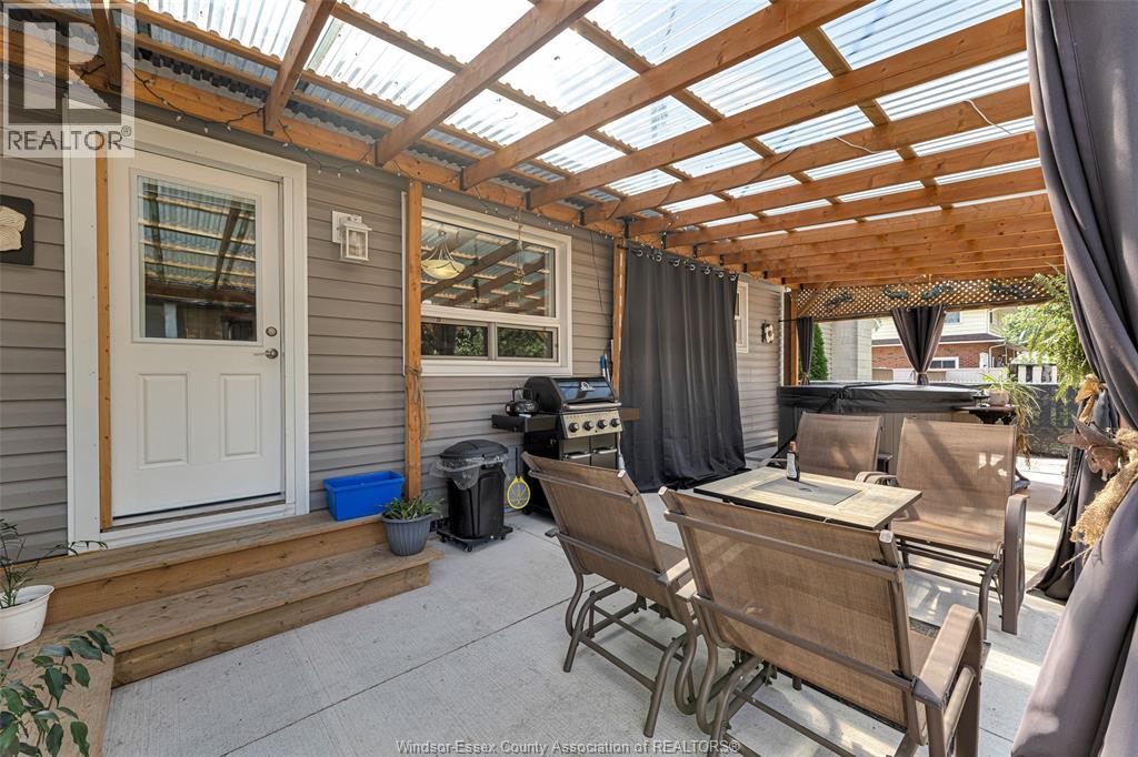 351 SUPERIOR STREET - 34