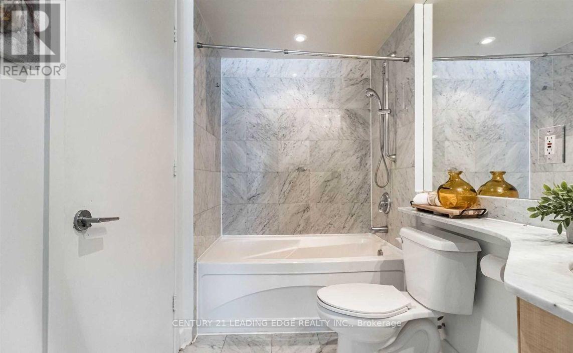 #203 350 WELLINGTON STREET W - 15