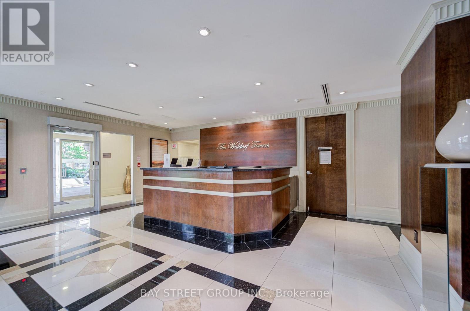 #1505 8 REAN DRIVE - 49
