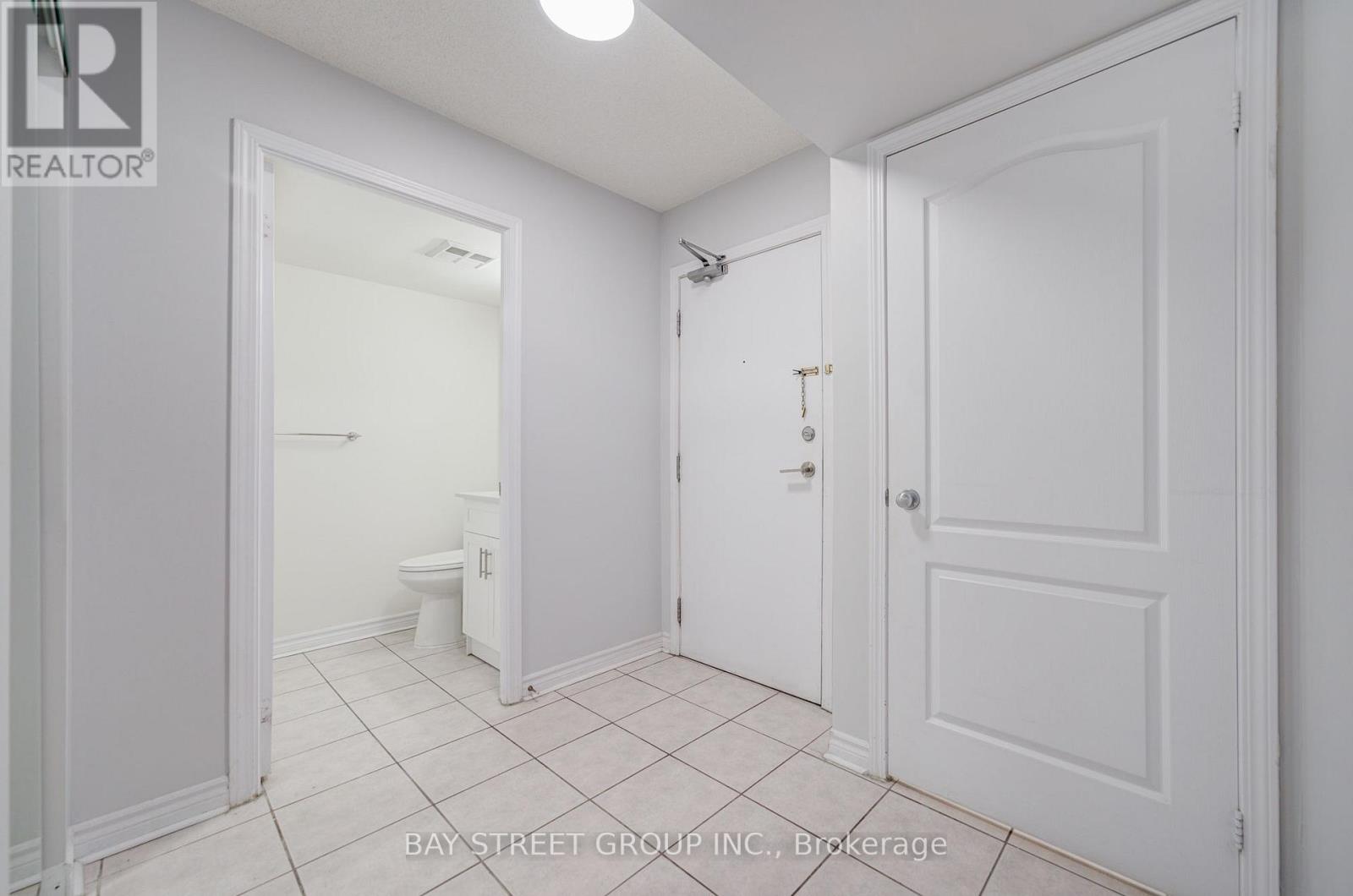 #1505 8 REAN DRIVE - 9