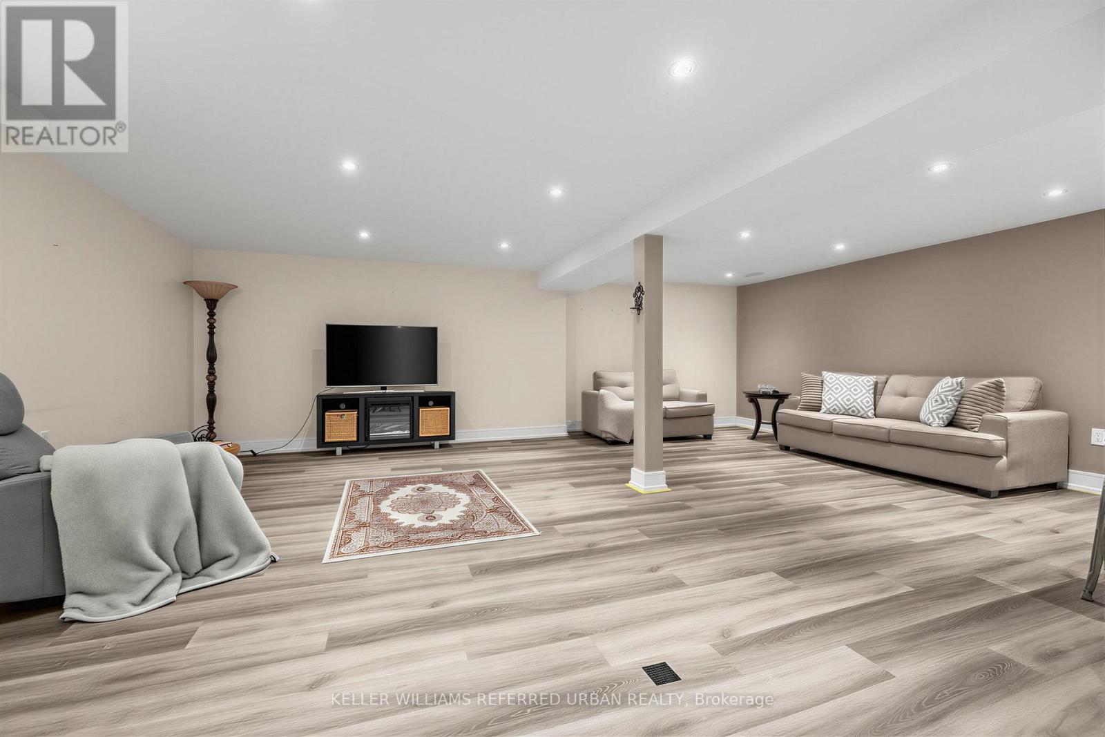 7 CHIPSTEAD ROAD - 28