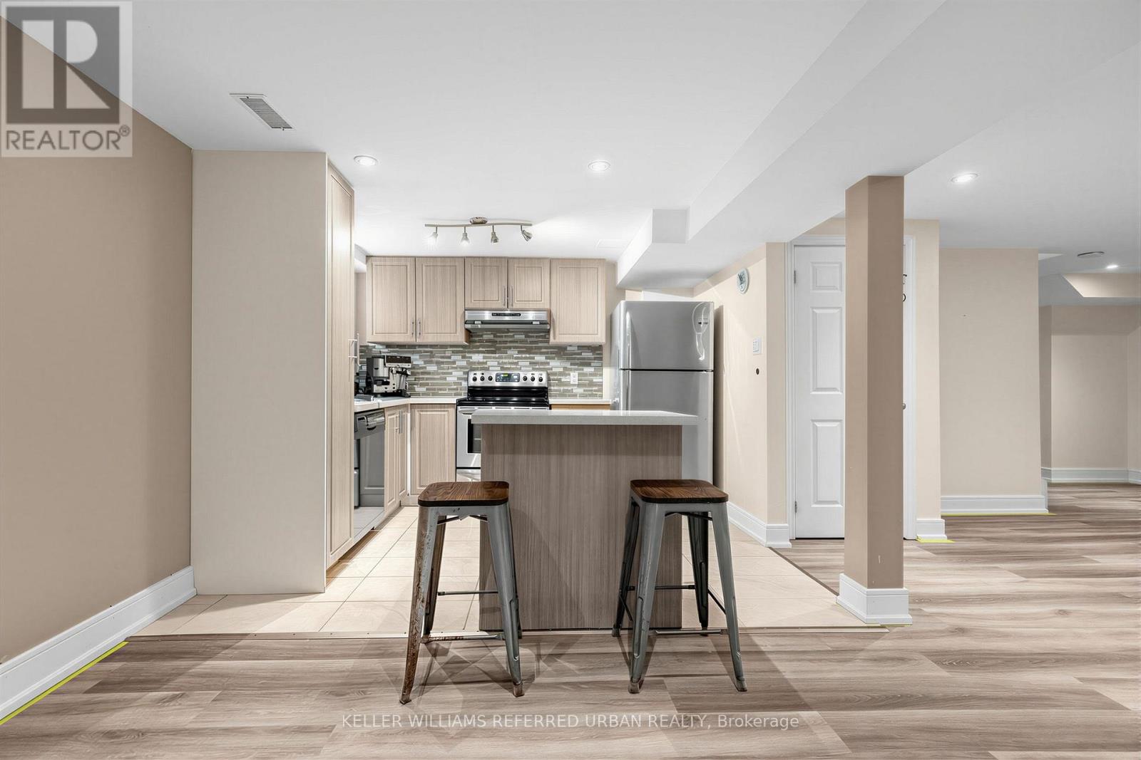 7 CHIPSTEAD ROAD - 31