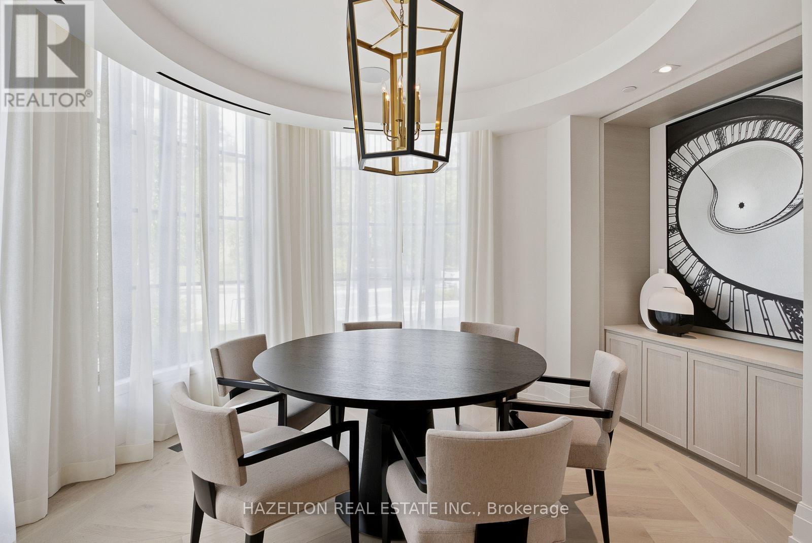 #205 77 CLARENDON AVENUE - Image 27