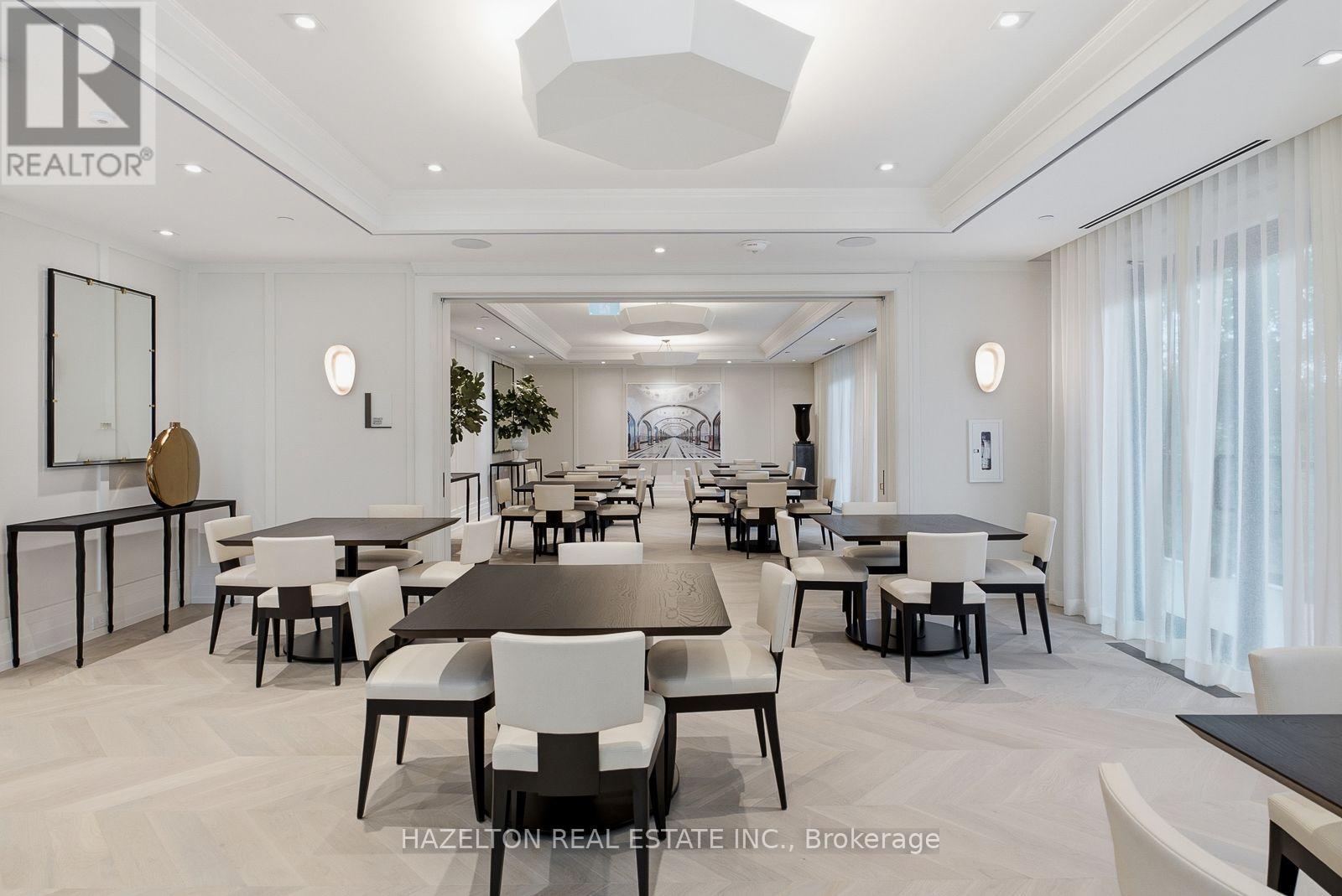#205 77 CLARENDON AVENUE - Image 31