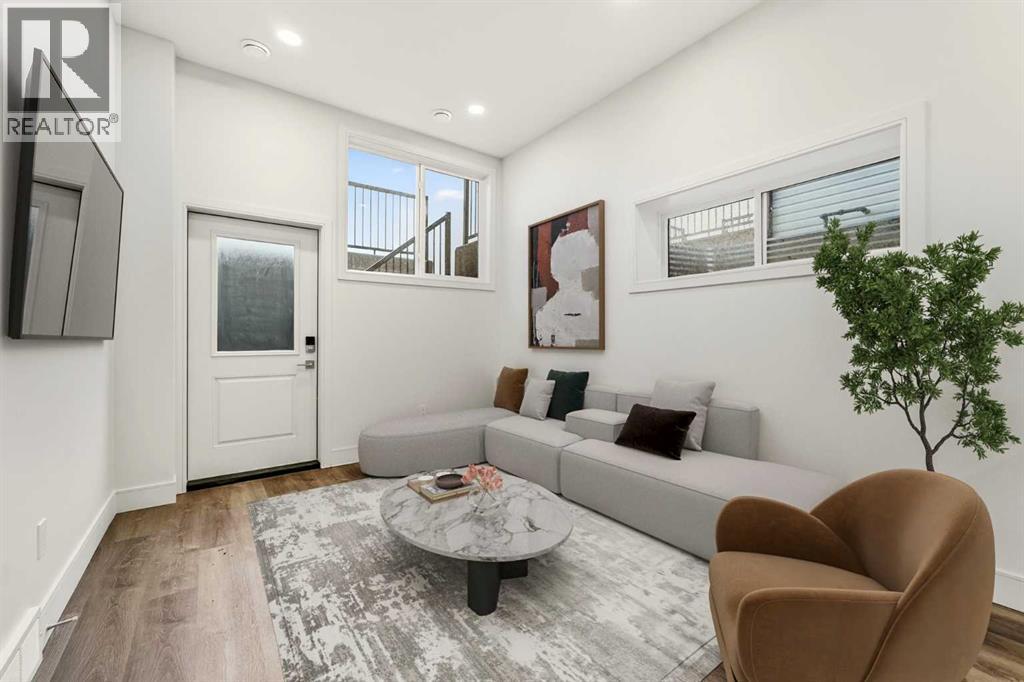 Photo 33