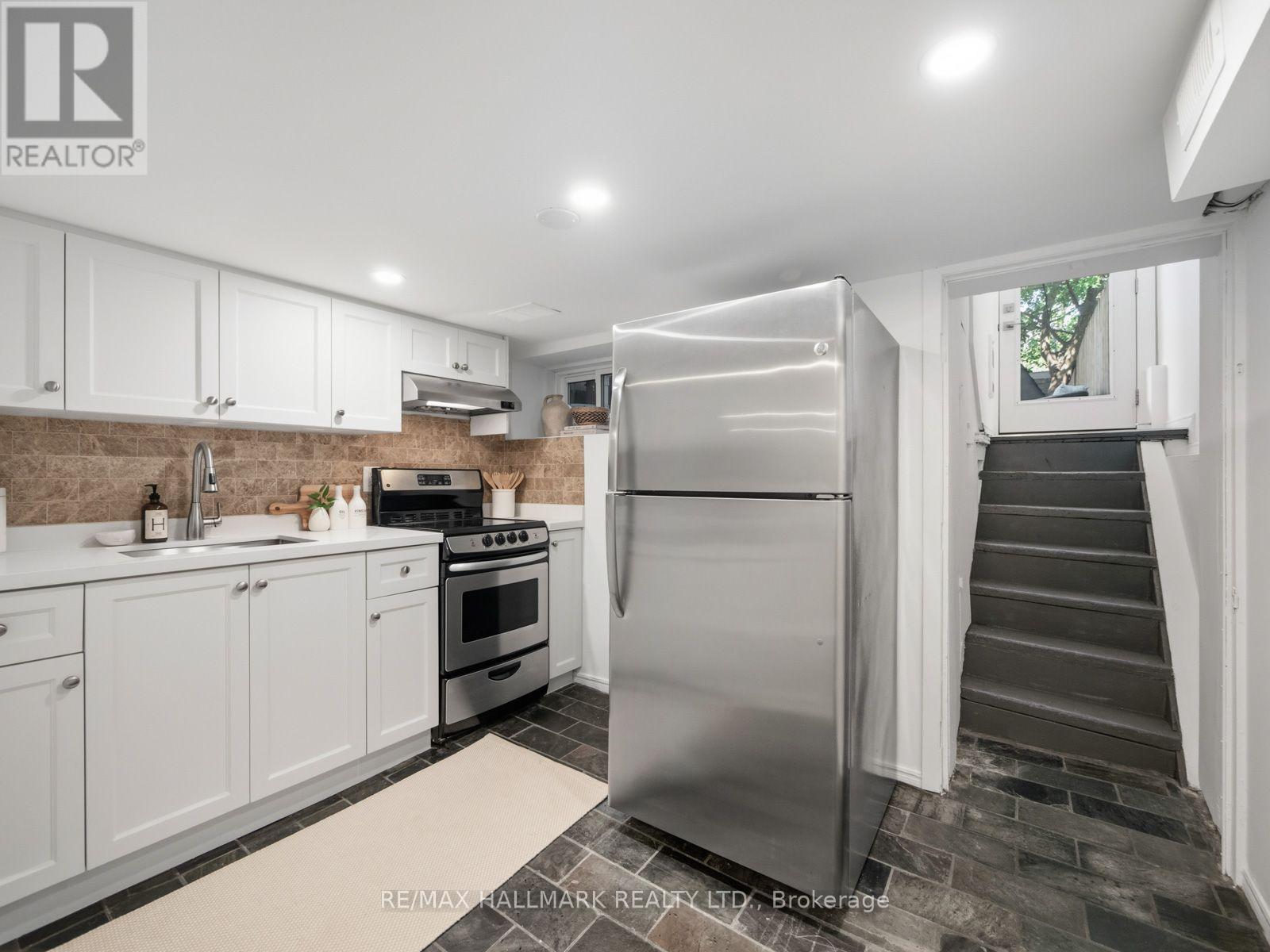 189 GREENWOOD AVENUE - Image 35