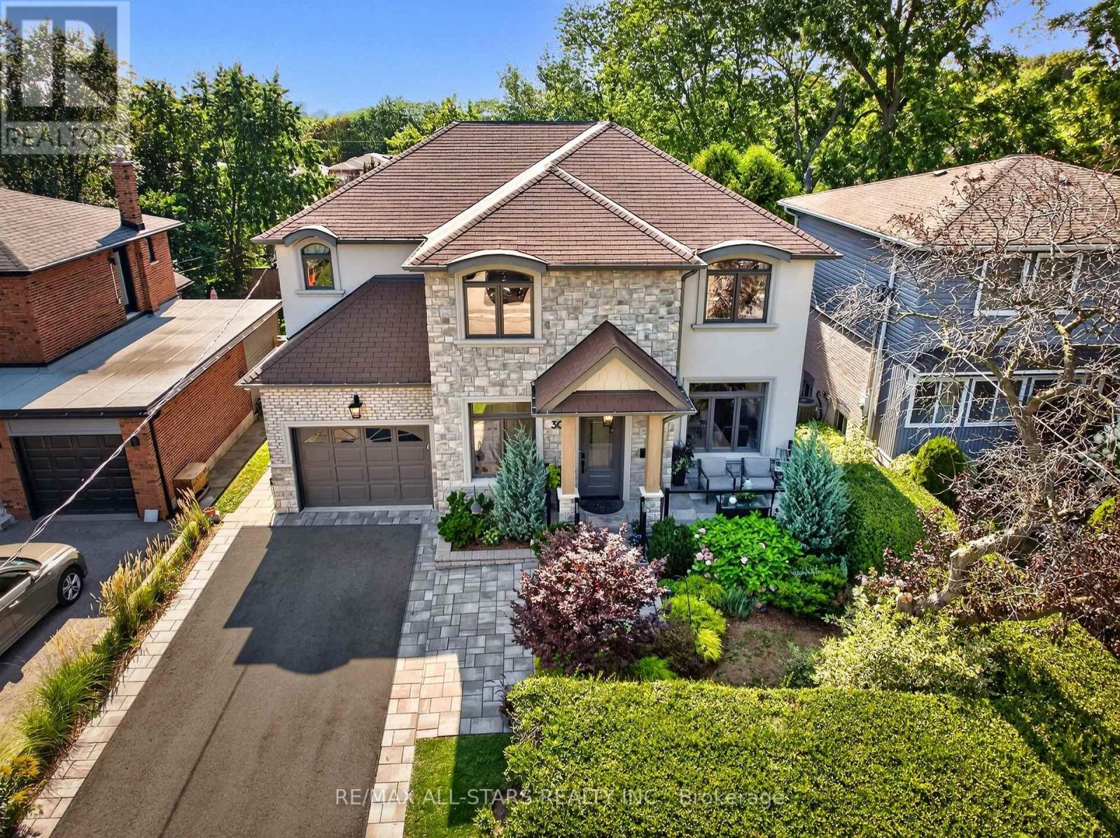 30 ST QUENTIN AVENUE - 2