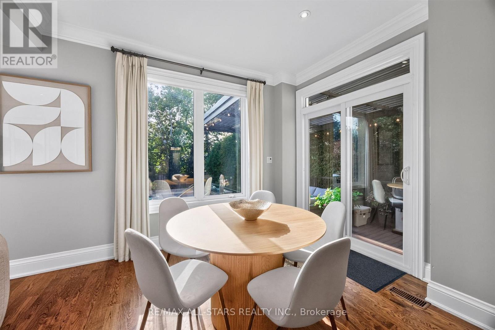 30 ST QUENTIN AVENUE - 21