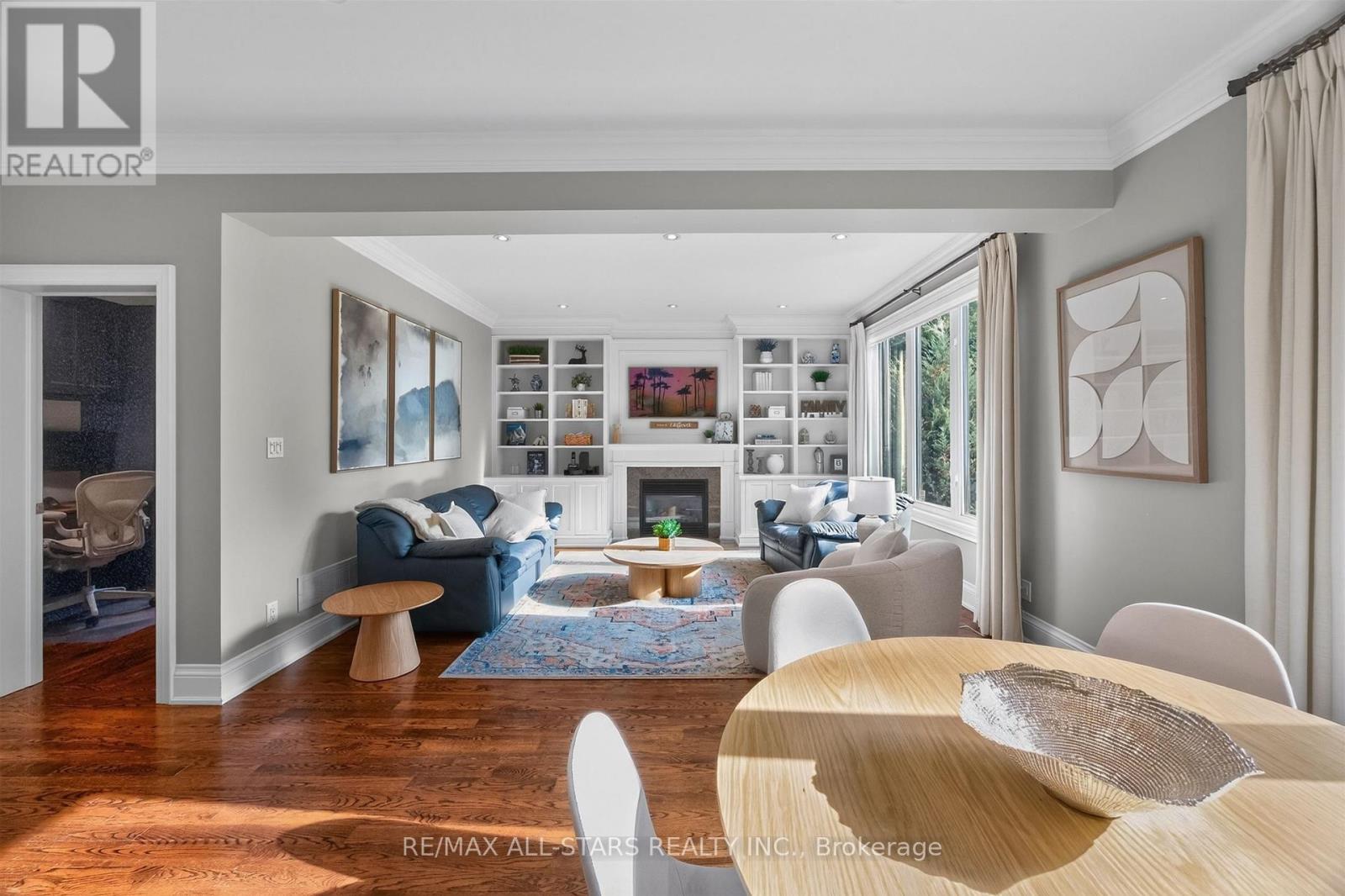 30 ST QUENTIN AVENUE - 22