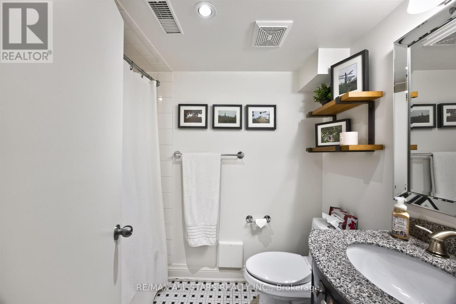 30 ST QUENTIN AVENUE - 42
