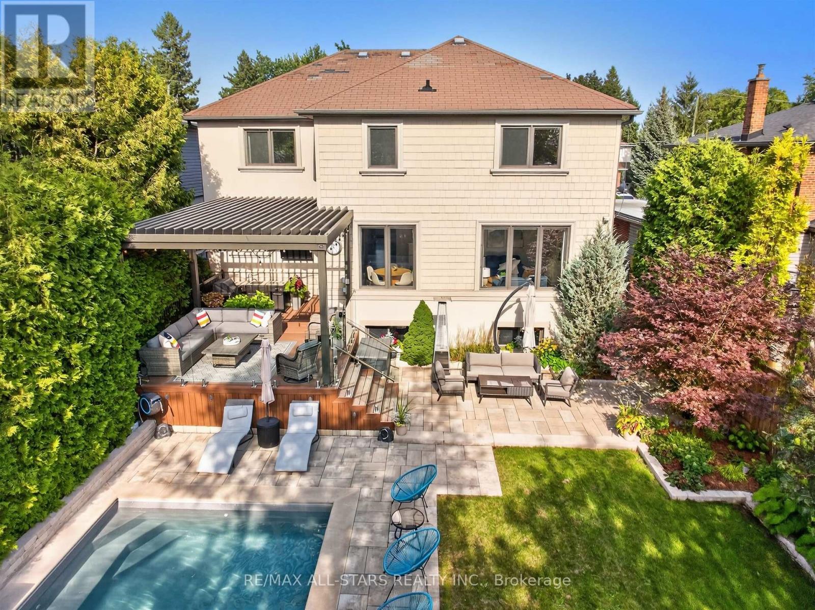 30 ST QUENTIN AVENUE - 50