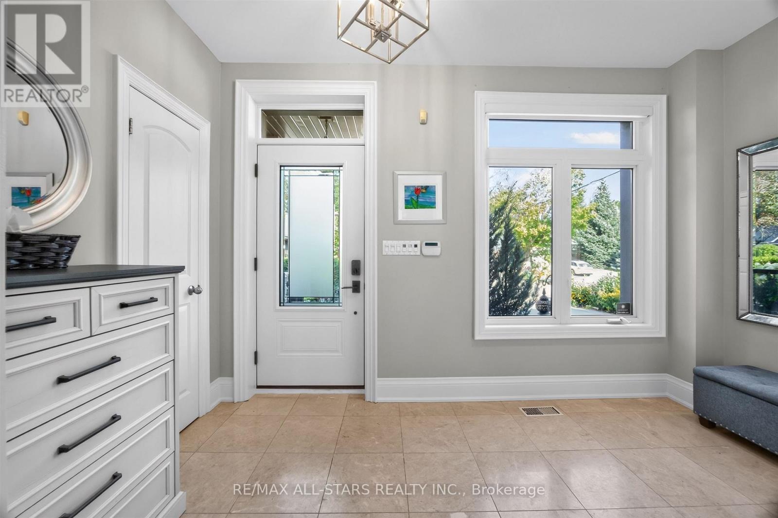30 ST QUENTIN AVENUE - 8