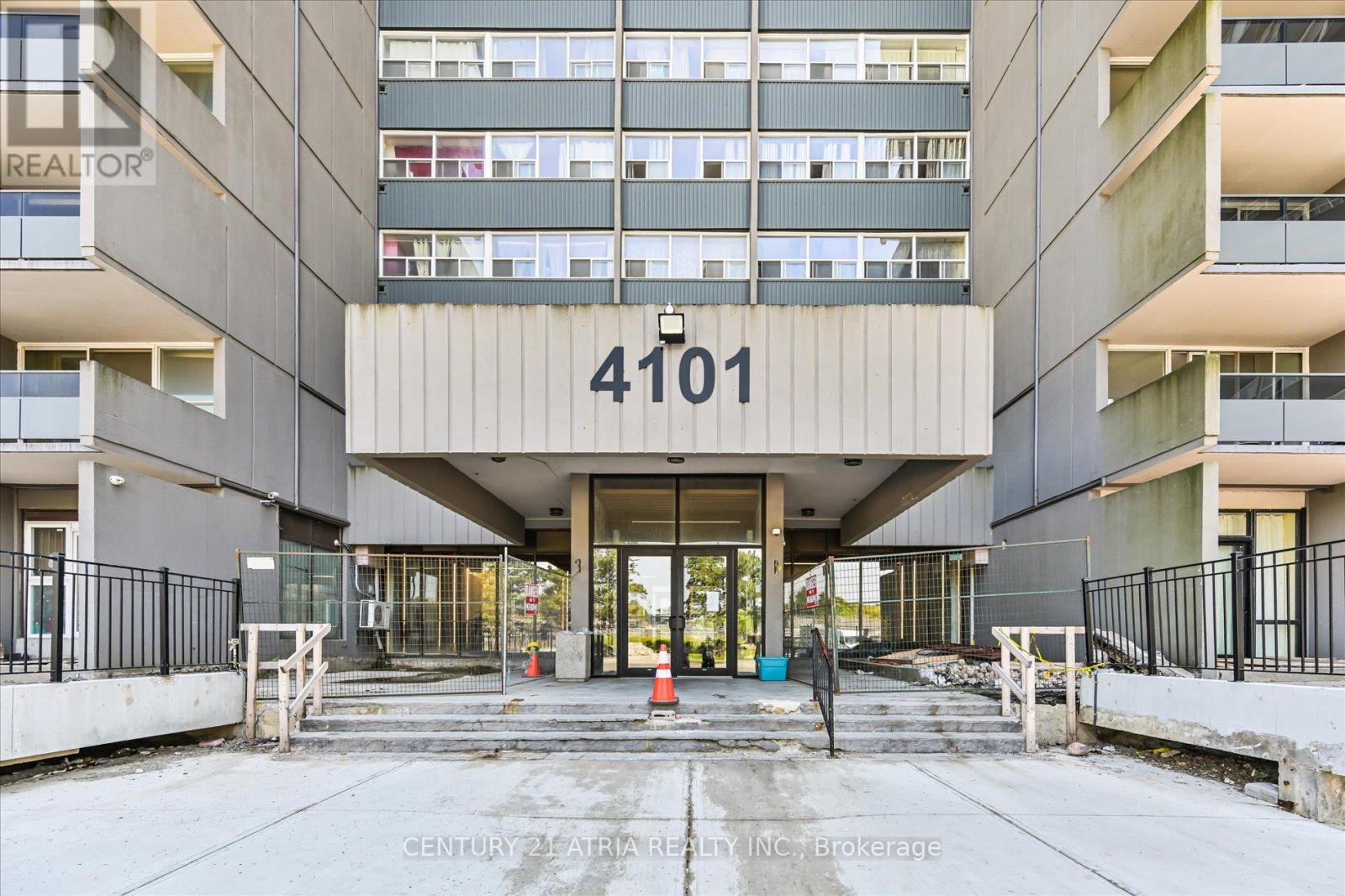 #207 4101 SHEPPARD AVENUE E - Image 31