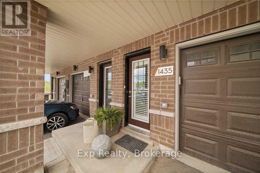 1435 GREEN ROAD - 2