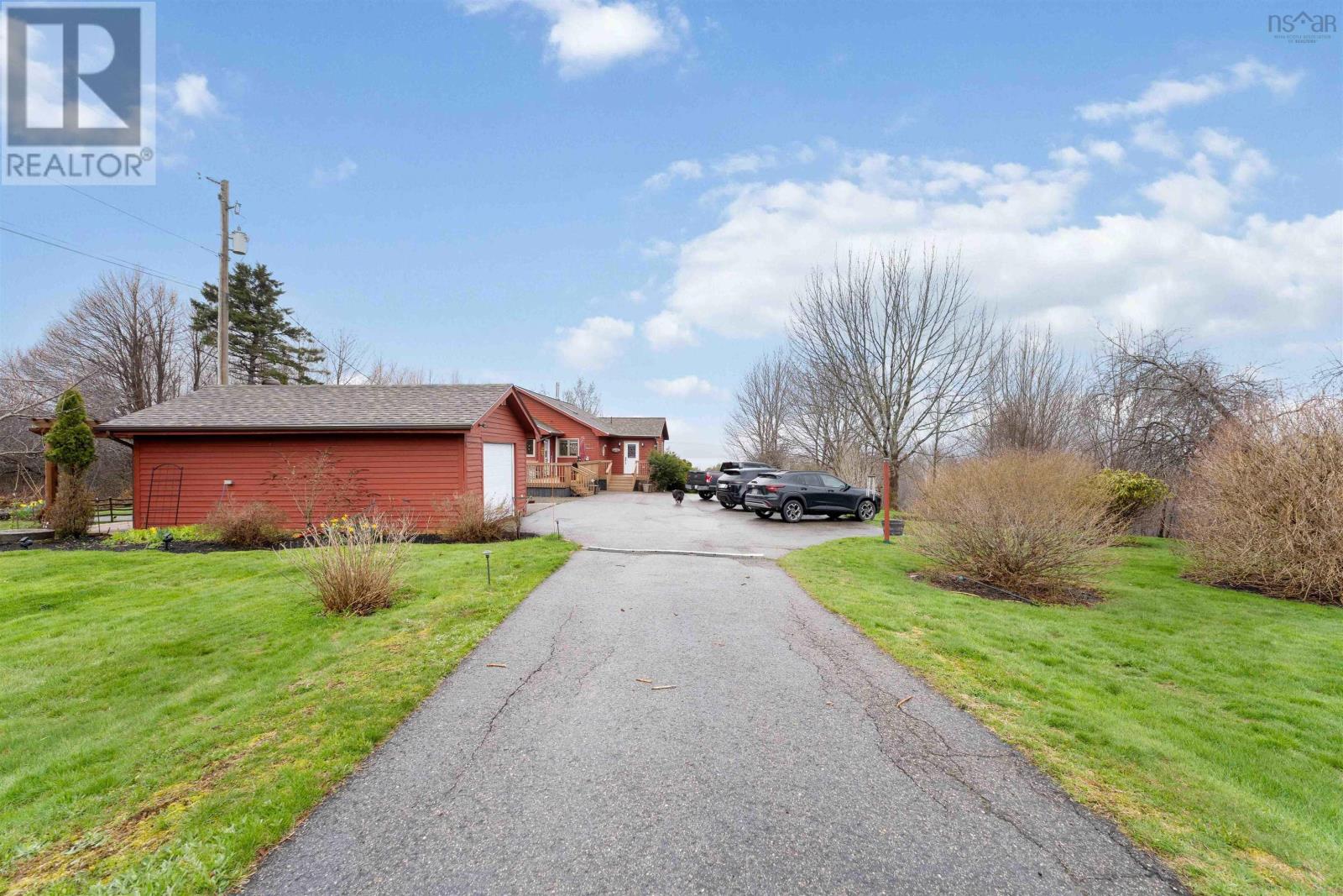 Property 3 of 51 of 172 West Old Post Road