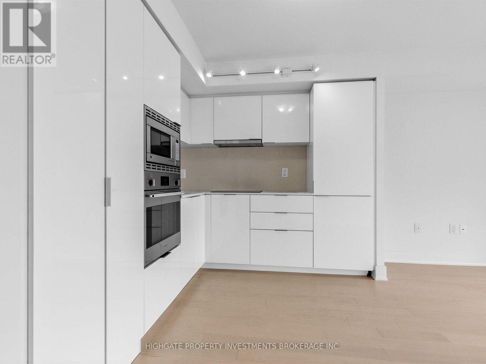 #2711 955 BAY STREET - Image 10