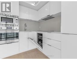 2711 - 955 Bay Street, Toronto, ON M5S0C6 Photo 17