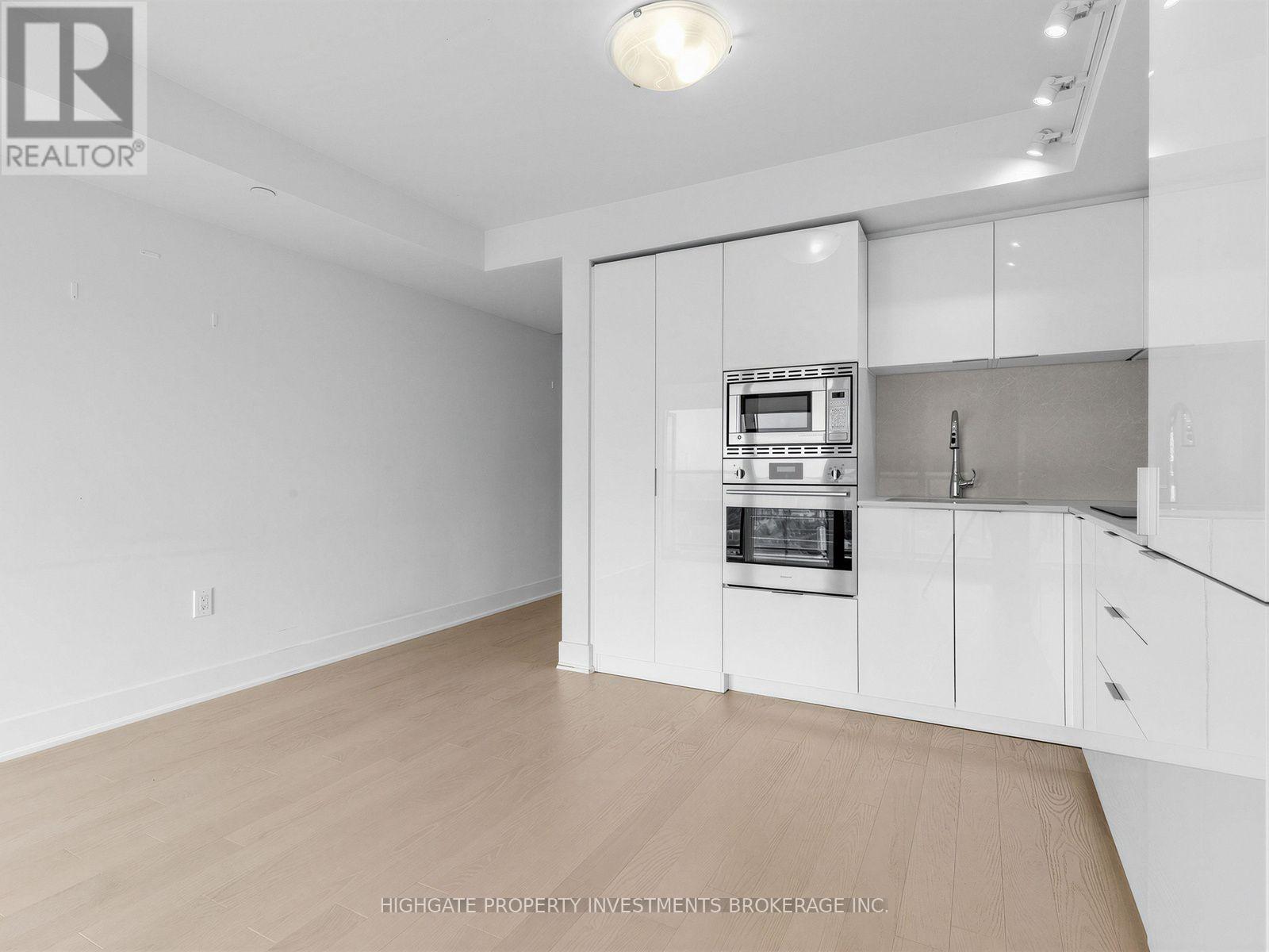 #2711 955 BAY STREET - Image 8