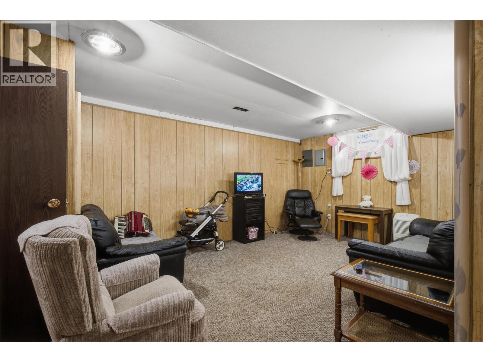 1180A BLAIR STREET - 20