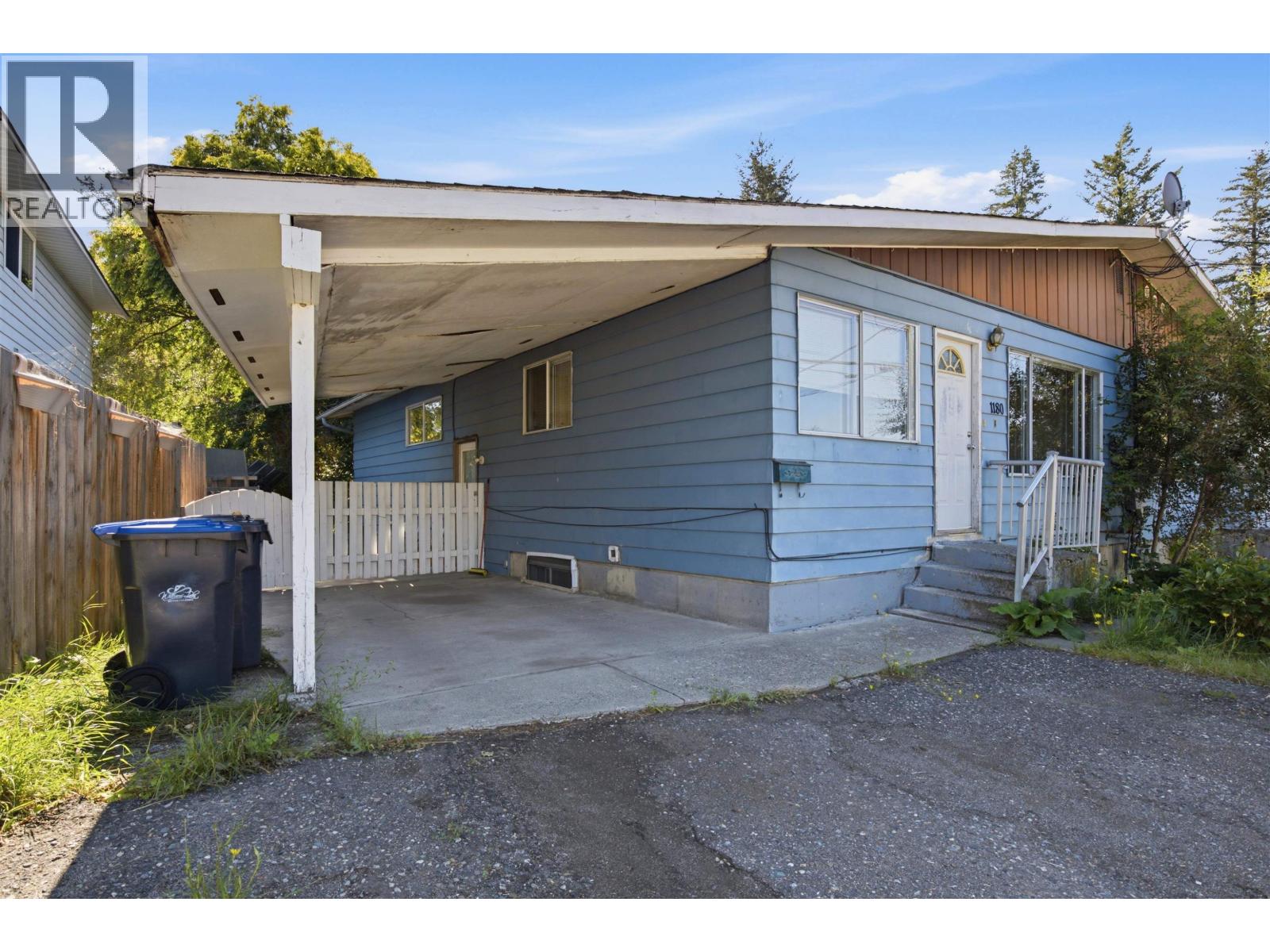 1180A BLAIR STREET - 2