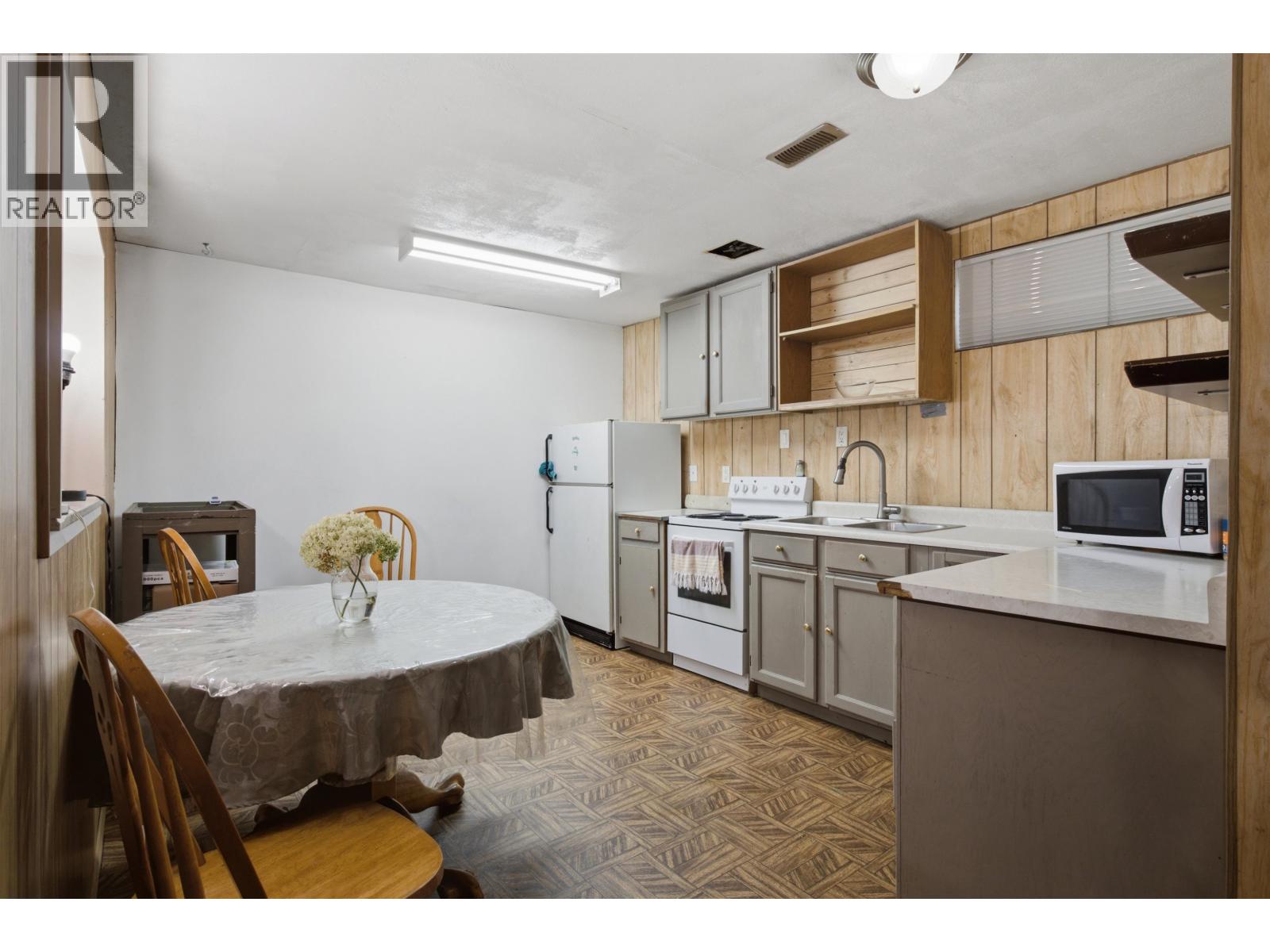 1180A BLAIR STREET - 16