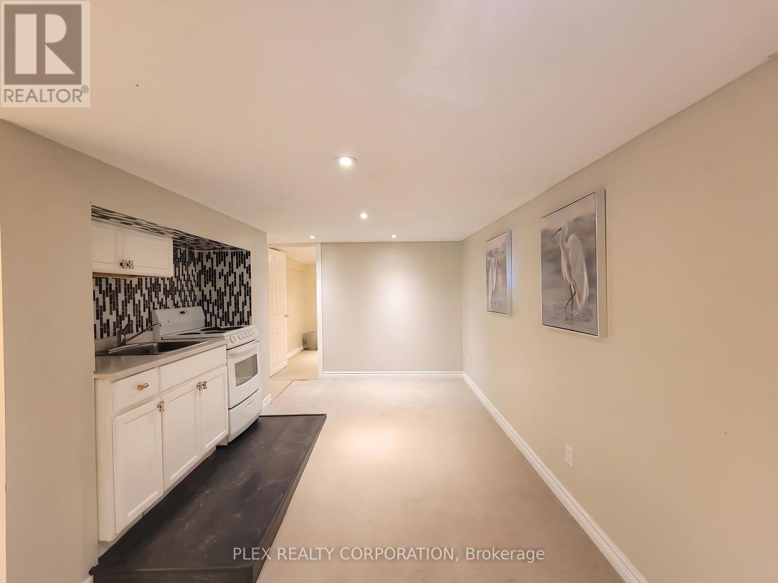357 VICTORIA PARK AVENUE - 12