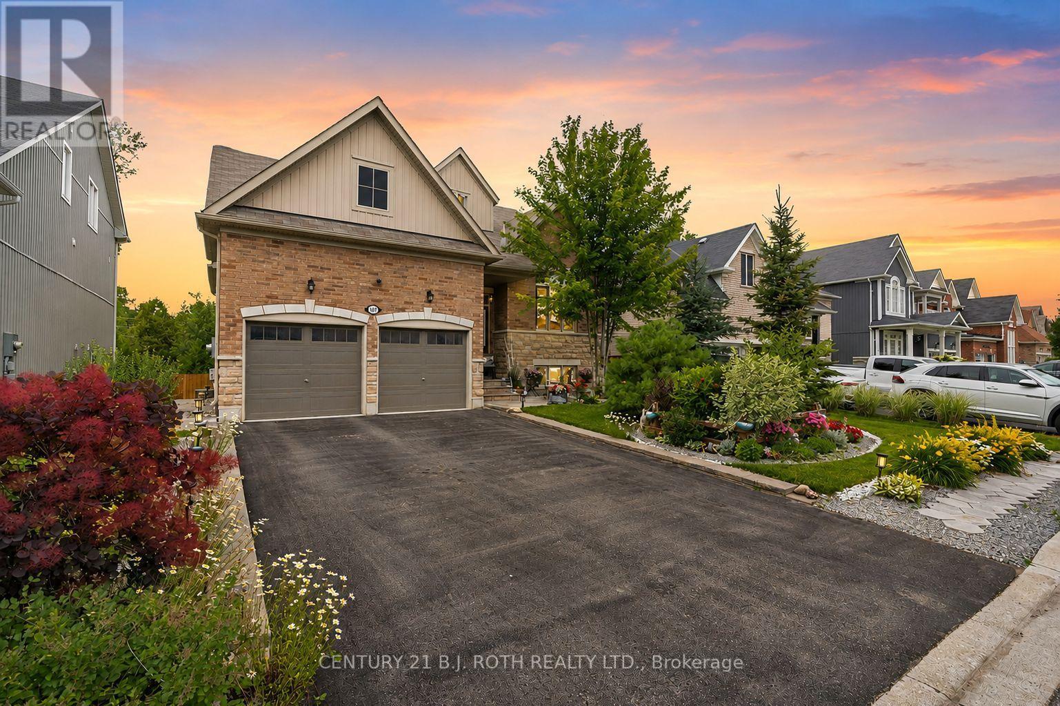 107 ALLEGRA DRIVE - 2