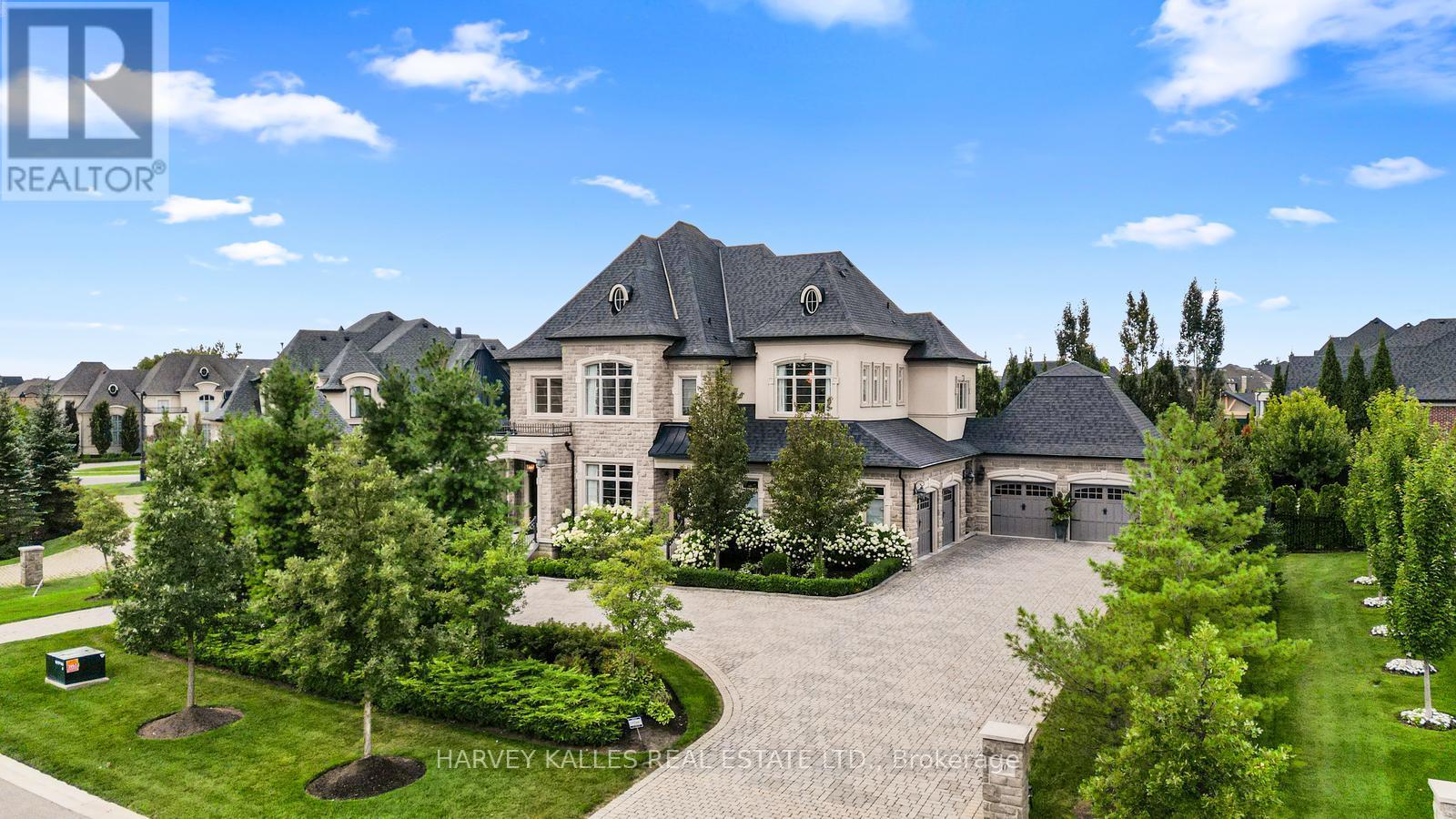 30 SPICEWOOD CRESCENT