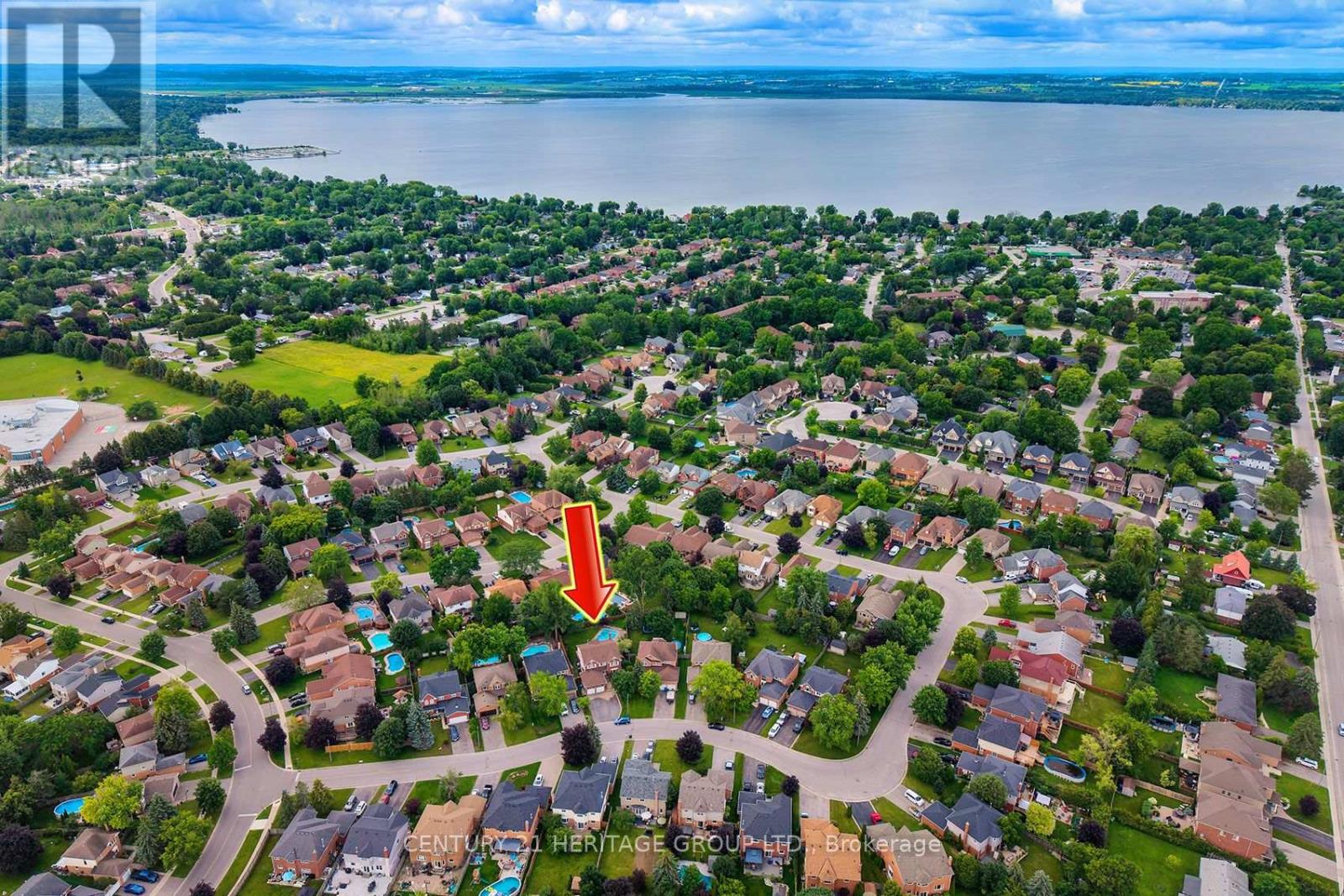 55 CHARTWELL CRESCENT - 2