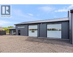 7026 Howard, Tecumseh, ON N0R1L0 Photo 8