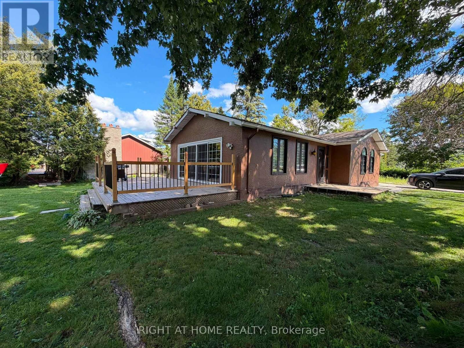 53 POPLAR CRESCENT - 14