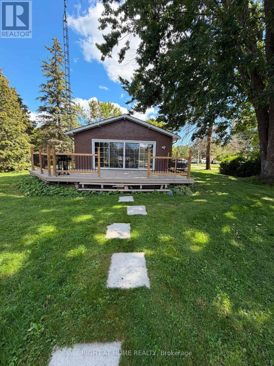 53 POPLAR CRESCENT - 16