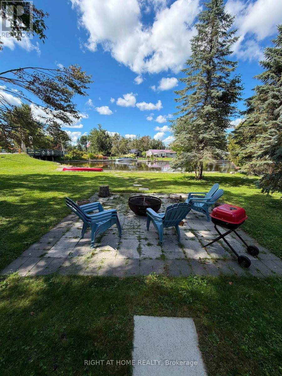 53 POPLAR CRESCENT - Image 17