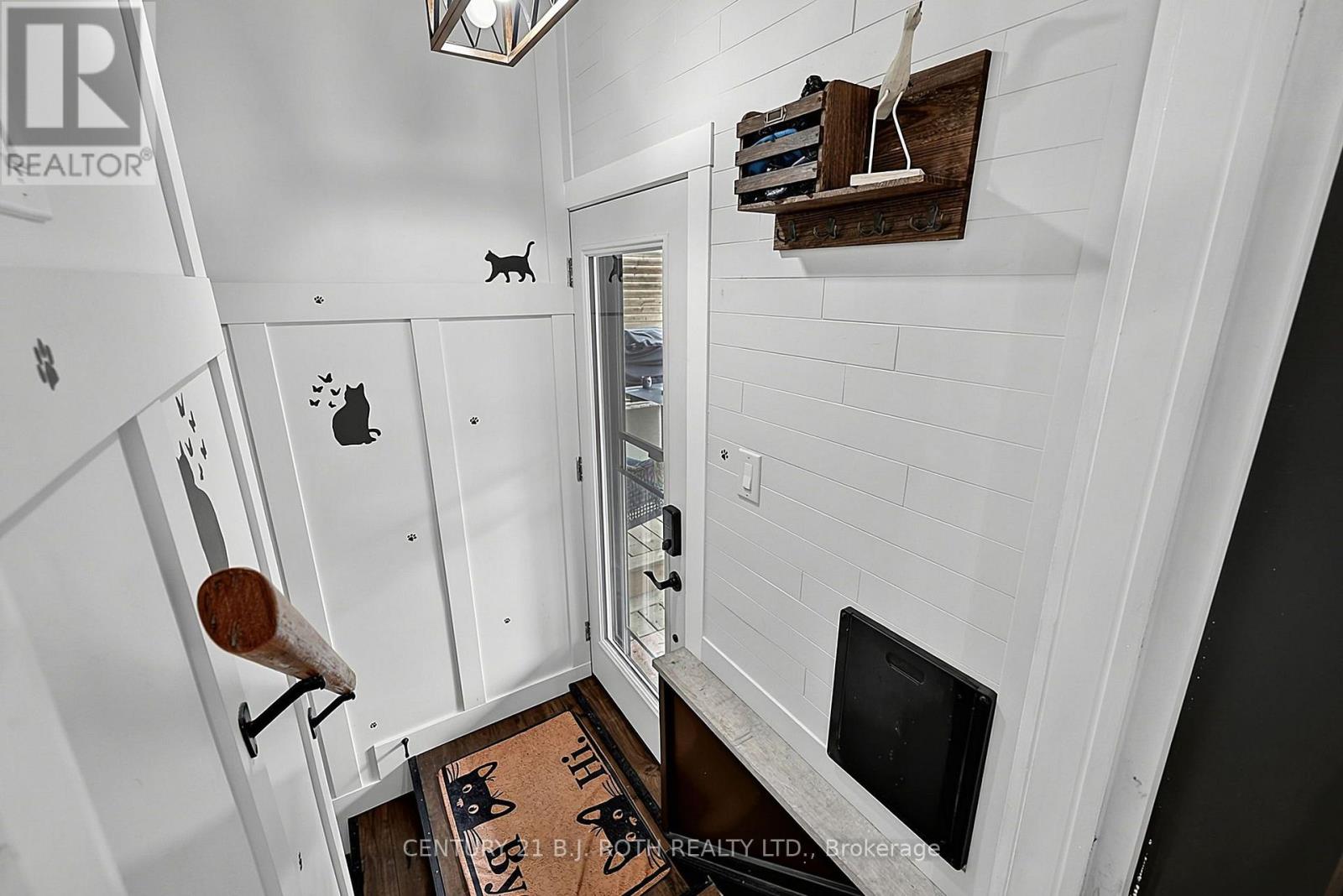 25 GLENGROVE AVENUE - Image 23